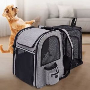sac a dos gris chien